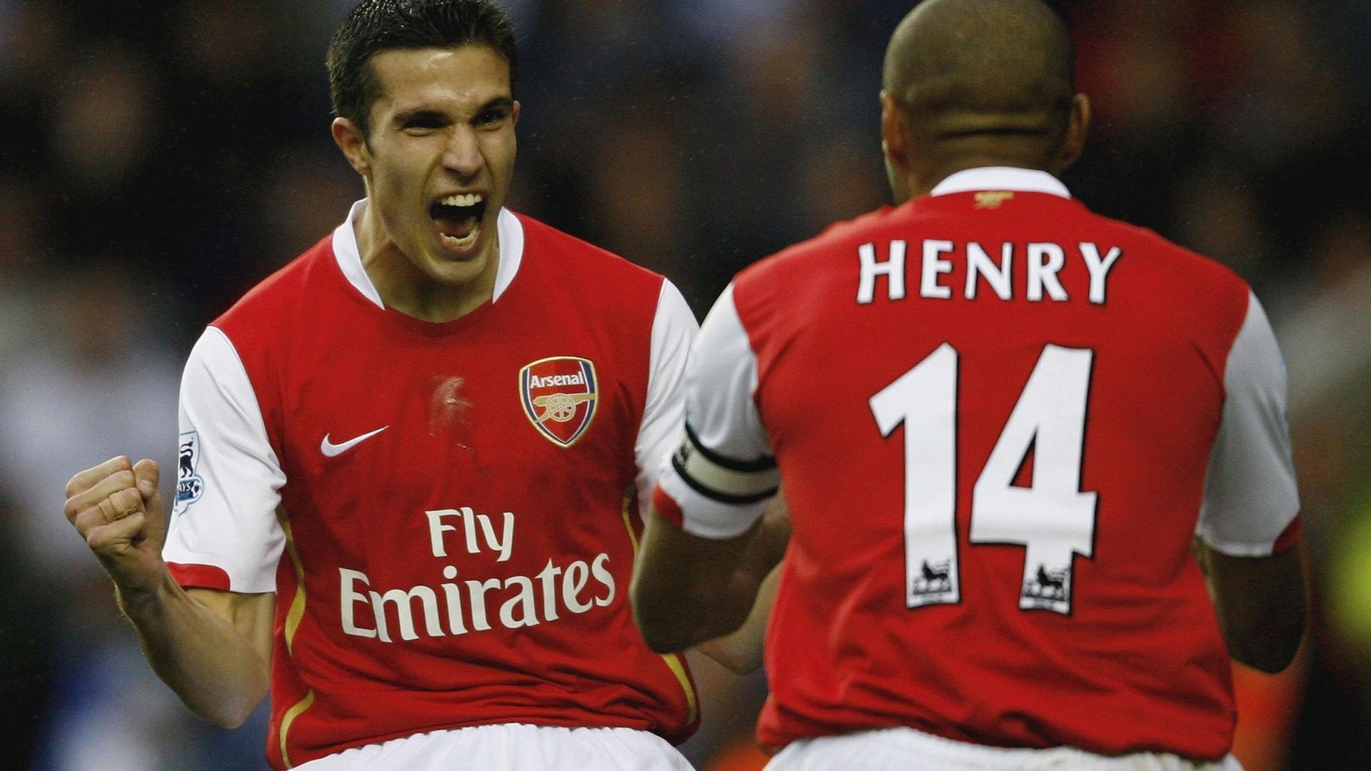 意甲豪门“豪赌”_ 高价签入新星,战术打法再升级,意甲三豪门